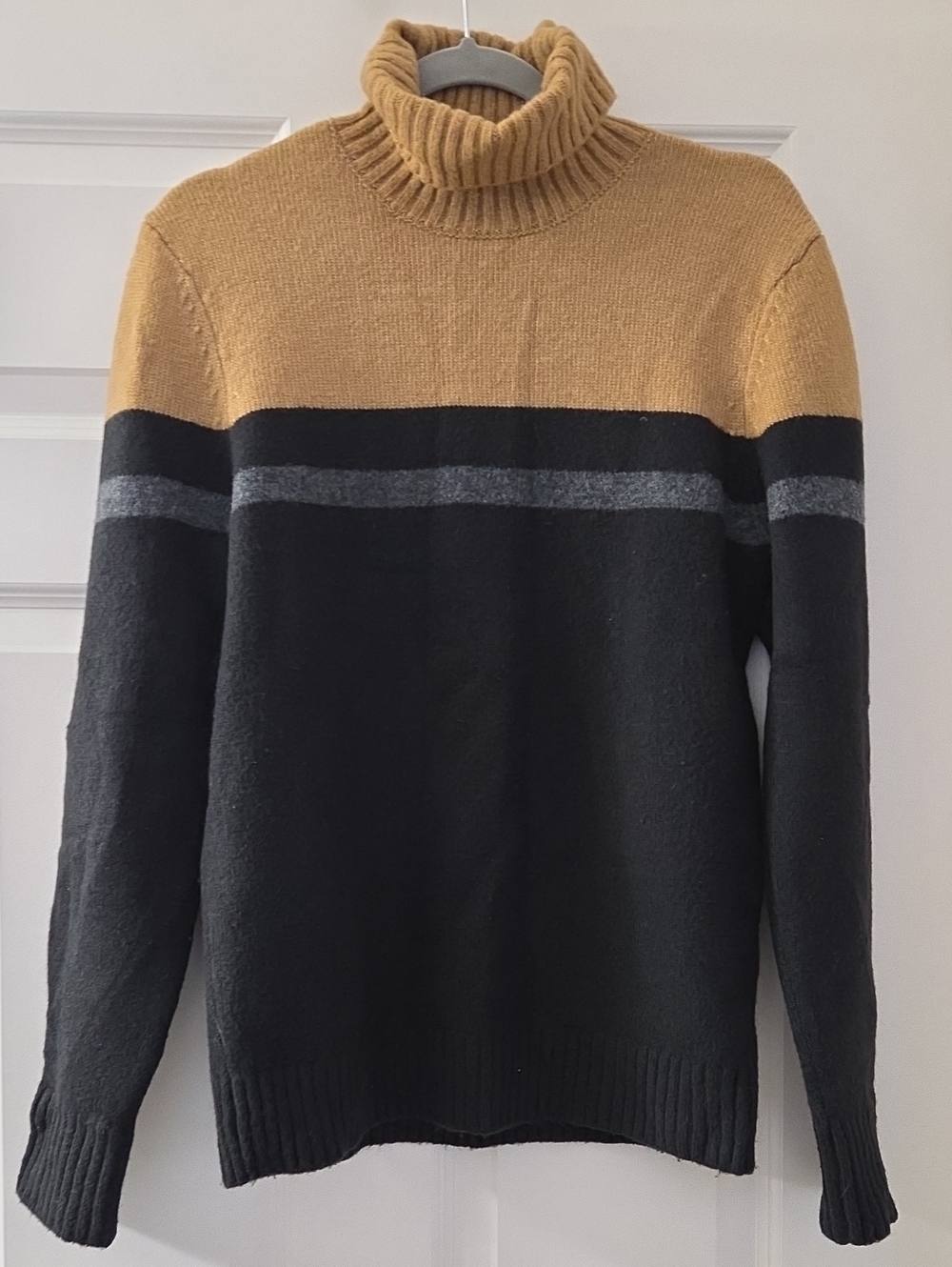 Express Men’s Turtleneck Colorblock Sweater - Mustard, Black & Gray